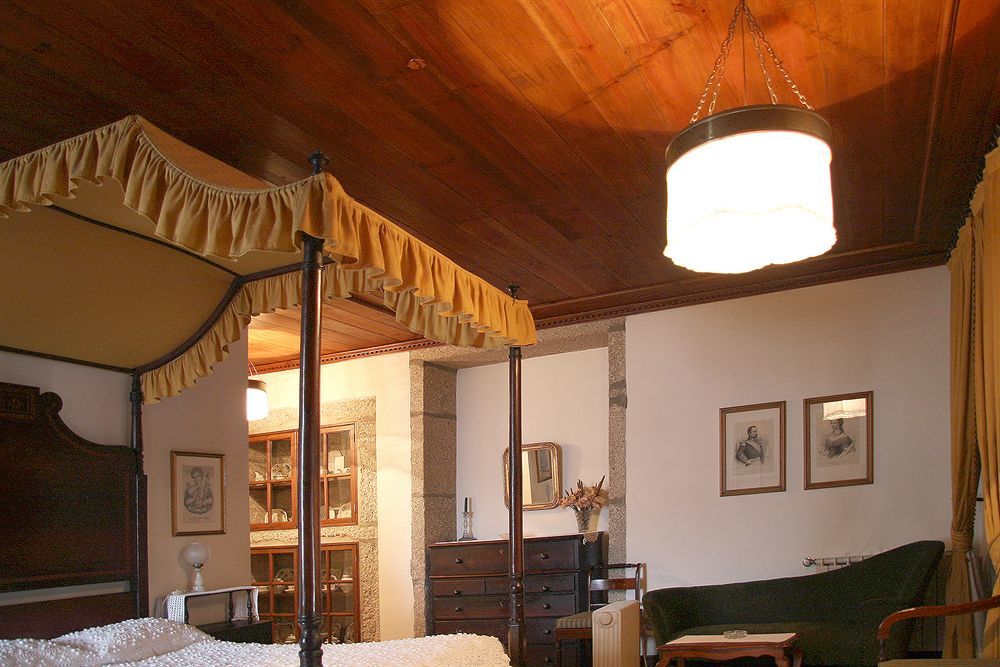 Casa Nobre Do Correio-mor Ponte da Barca
